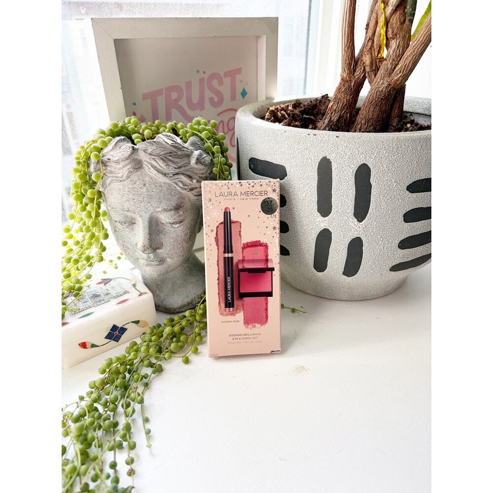 NEW Laura Mercier Evening Brilliance Eye & Cheek Set